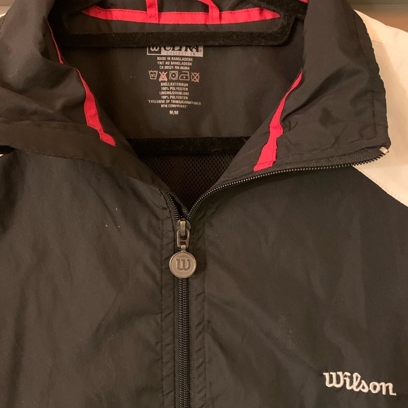 *Retro* Black Wilson Men’s Medium Windbreaker - Picture 2 of 3